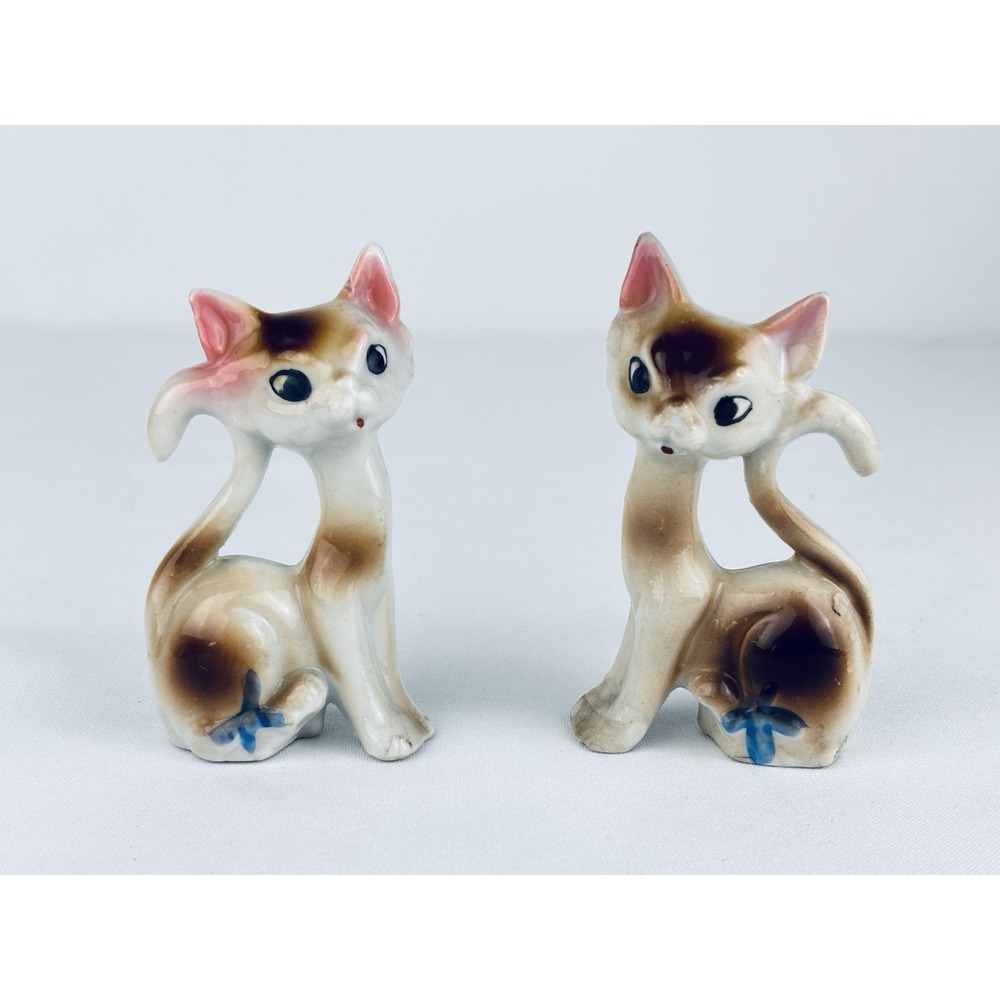 Vintage 1950s-1960s Pair of Cats Blue Bow Porcelain Figurines Japan MCM Kitschy